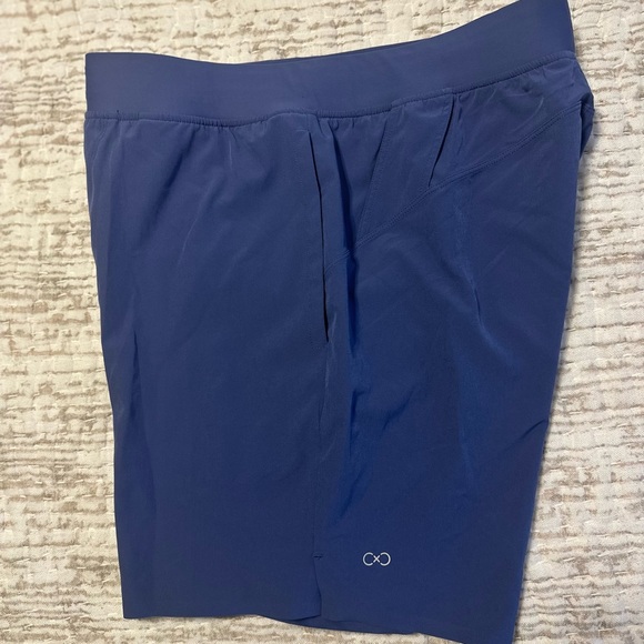 Centric Active Shorts - Picture 5 of 9